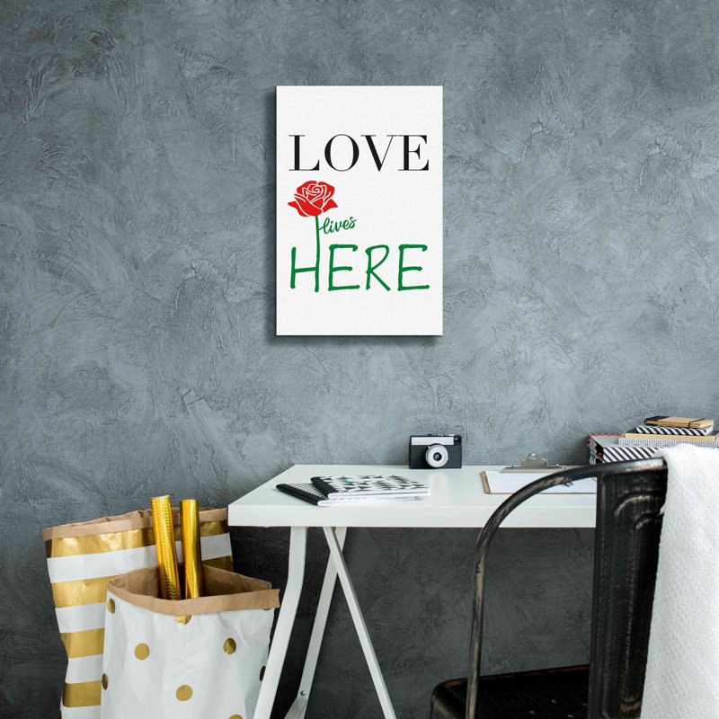 «Love Lives Here» par Cesare Bellassai, art mural sur toile, H 18 po x l 12 po x P 0,75 po