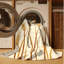Tapis abstrait moderne et contemporain lavable à la machine Ahart Thanksgiving - beige-545699483