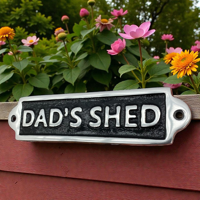 Wall Decor on Metal