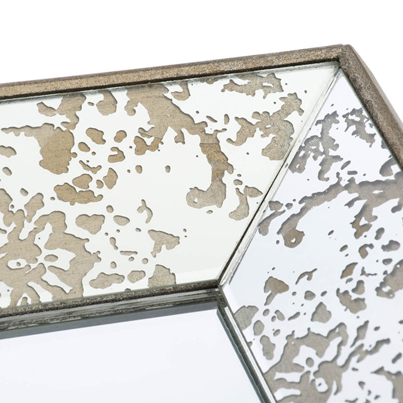 Miroir rectangulaire avec détails floraux, 15,6 po x 23,8 po
