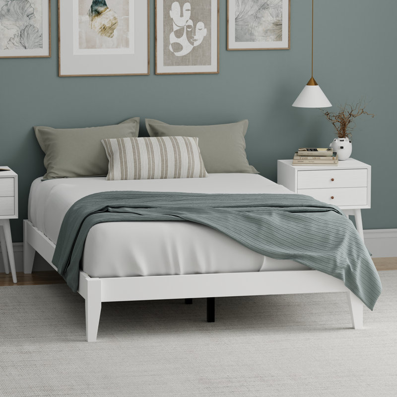 Dorothyann Solid Wood Platform Bed, Full, White