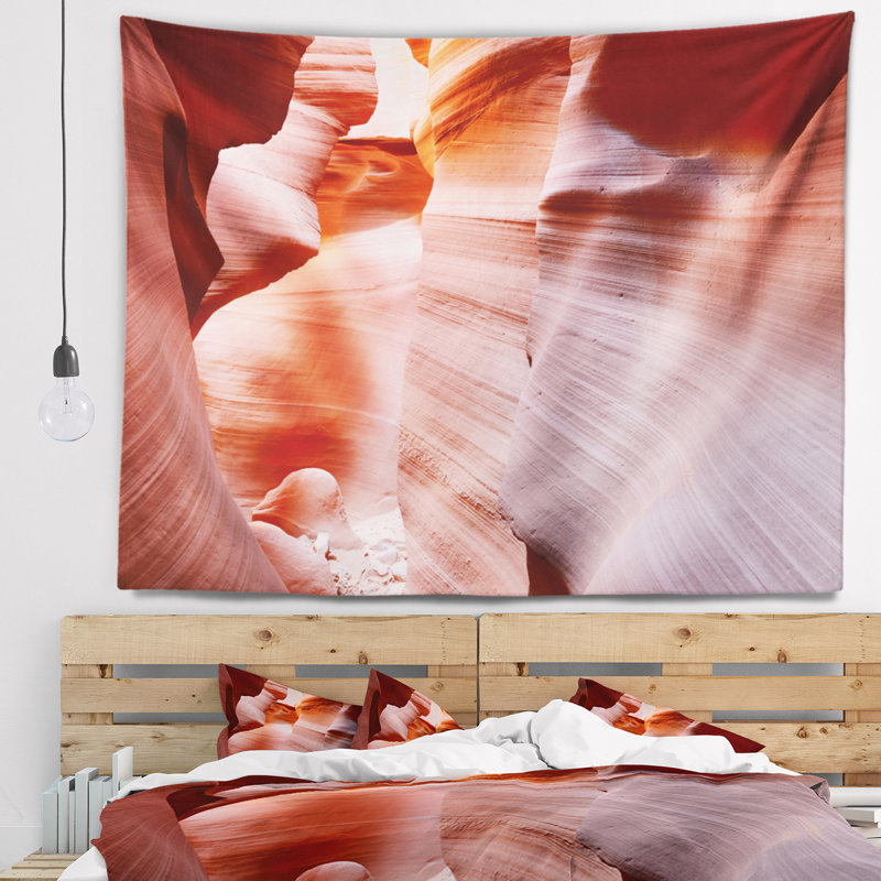Tapisserie Schafer Sun Rays in Antelope Canyon, H 78 po x l 92 po