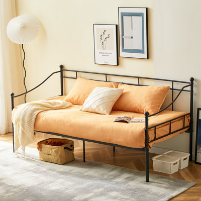 Tuna Modern Daybed Frame
