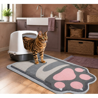 This large 33.5 x 22.4 in litter mat uses soft PVC loop mesh for litter trapping and non-slip backing, providing easy-clean floor protection while also serving as home decor.