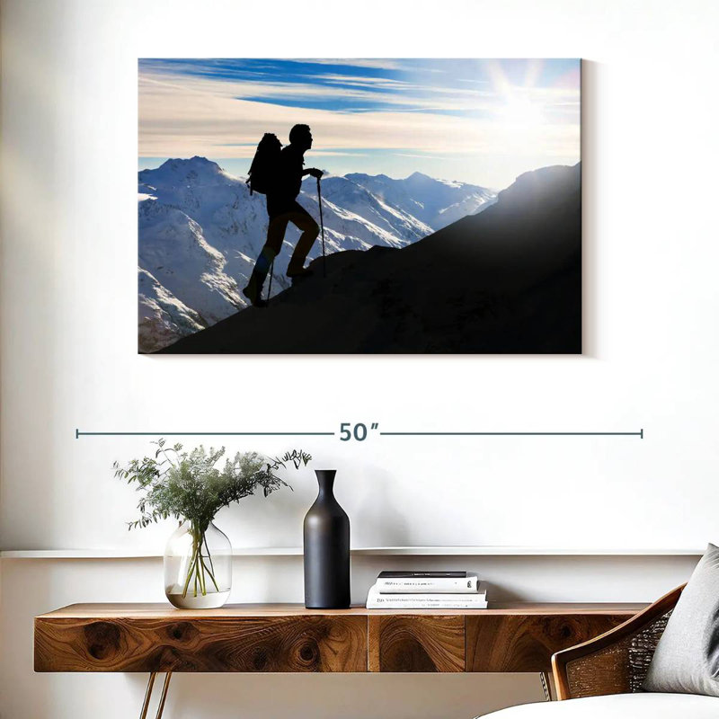 Mountain climber silhouette Sireci