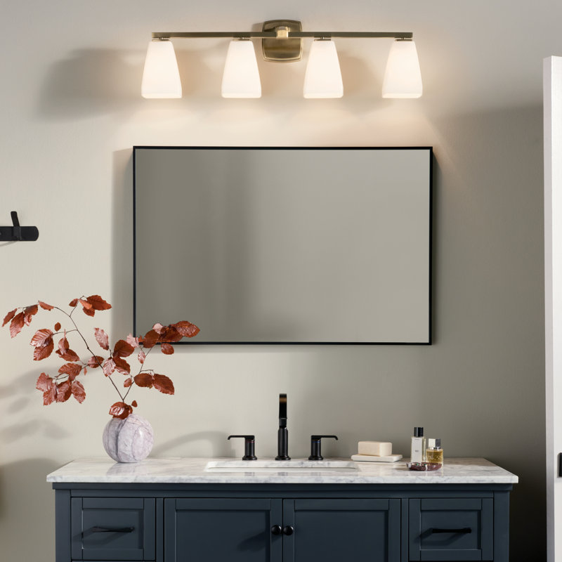 Éclairage pour salle de bain 4 lumières 33,25 po avec verre d'eau, Bronze, Opale gravée