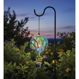 Luminaire suspendu d'extérieur 24 po à DEL à énergie solaire intégré
