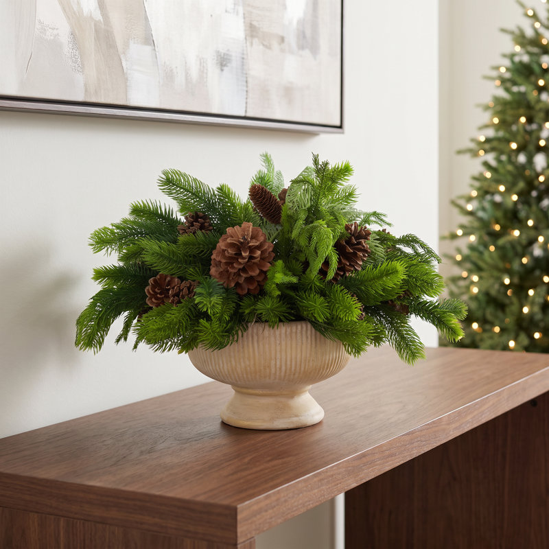 Centre de table Evergreen avec pommes de pin
