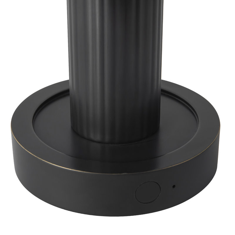 Vienna 9-in Black dimmable LED Table Lamp, Urban Bronze