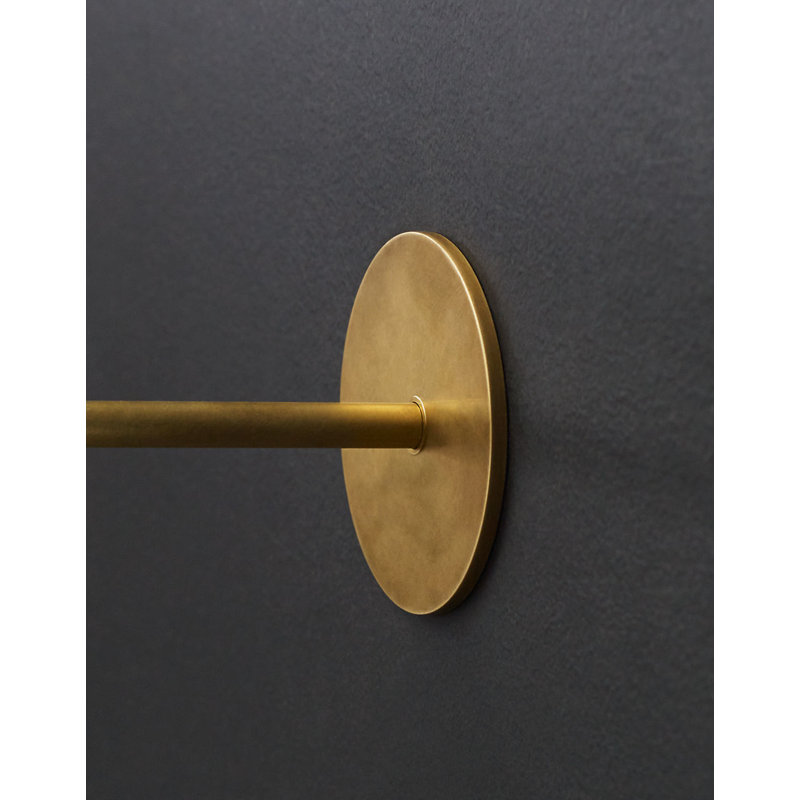 Plural Faceted Picture Light, Hand Rubbed Antique Brass, 0.7" H x 18" W x 8.9" D, 13.5