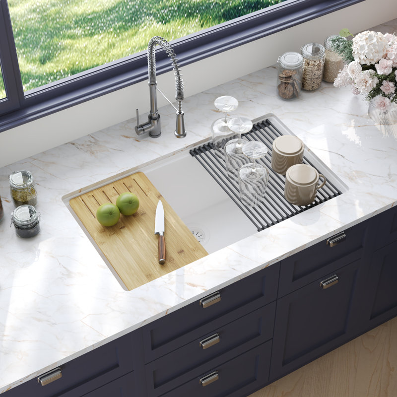 Évier de cuisine rectangulaire à cuve simple encastrable en quartz 33 po x 19 po avec accessoires DeerValley, Blanc