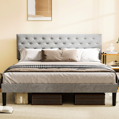 Grand lit avec revêtement gris, poids de 72,75 lb, rangement de 6,3 po sous le cadre en bois brun, gris, réglable de 45,2 po / 49,2 po