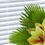 Ornements de fleurs simulées
