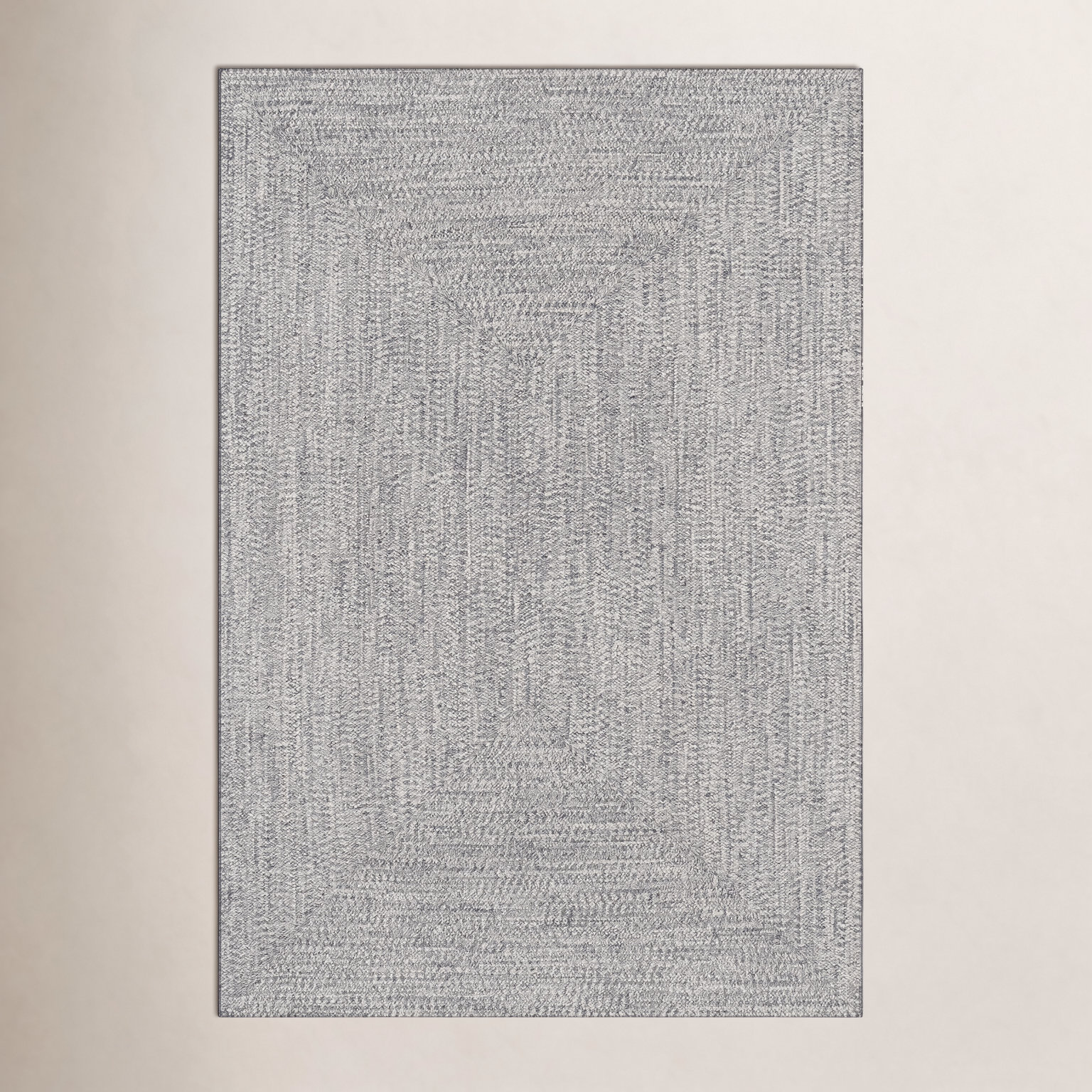 Edie Gray White Hand-Braided Outdoor Shag Rug, Rectangle 2' x 3', Gray Silver