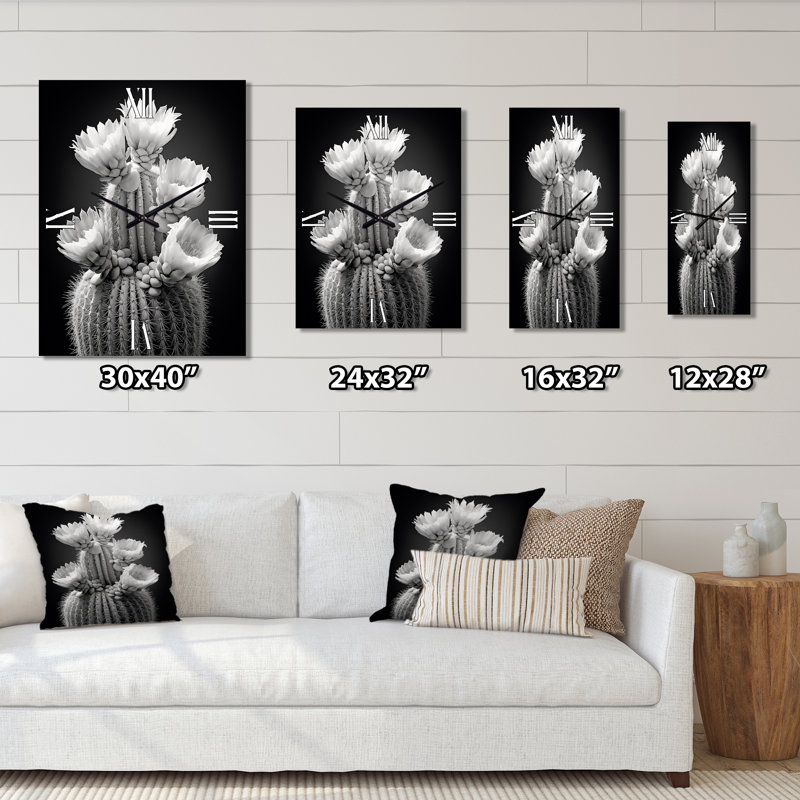 Cactus gris élégant en monochrome II - Horloges murales florales, Très grand