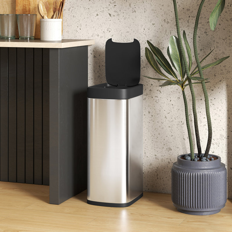 HOMCOM 50L Sensor Bin Automatic Touchless Bin Battery Operated Black, Silver