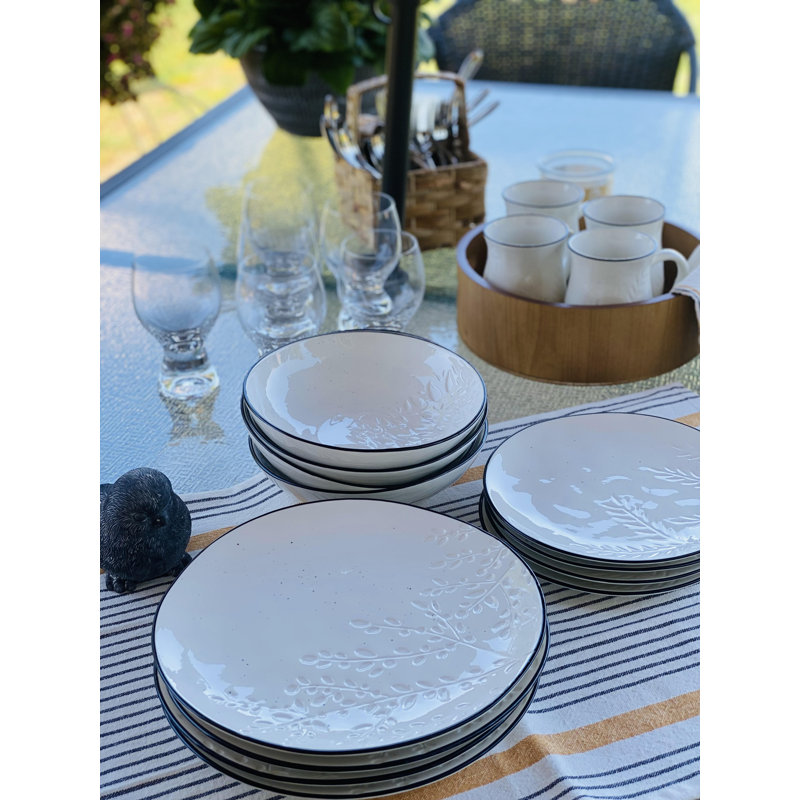 Hudson Valley 18pc Dinner Set