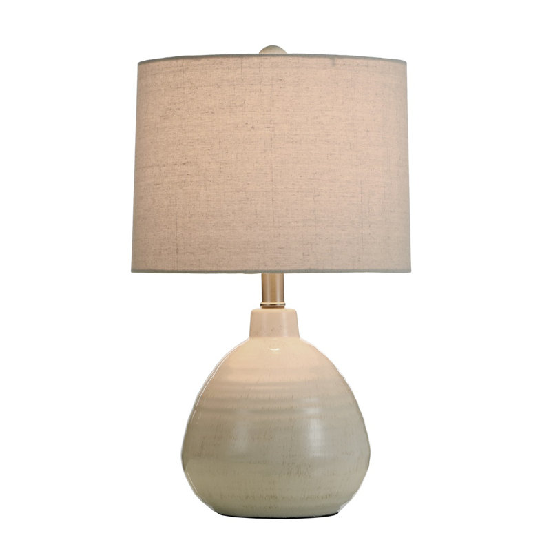 Lampe de table en céramique 21 po Alverez, Lait frappé à la vanille