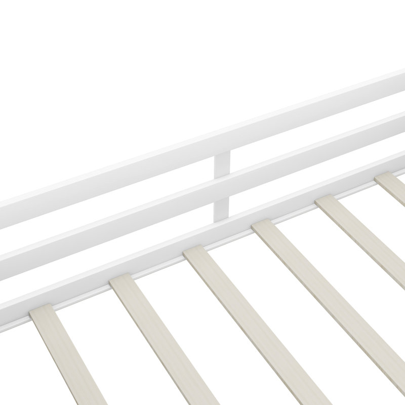 Lit mezzanine simple simple avec structure, tablettes mobiles et tableau noir - Option de chambre à coucher pour tableau noir décoratif, tablettes polyvalentes