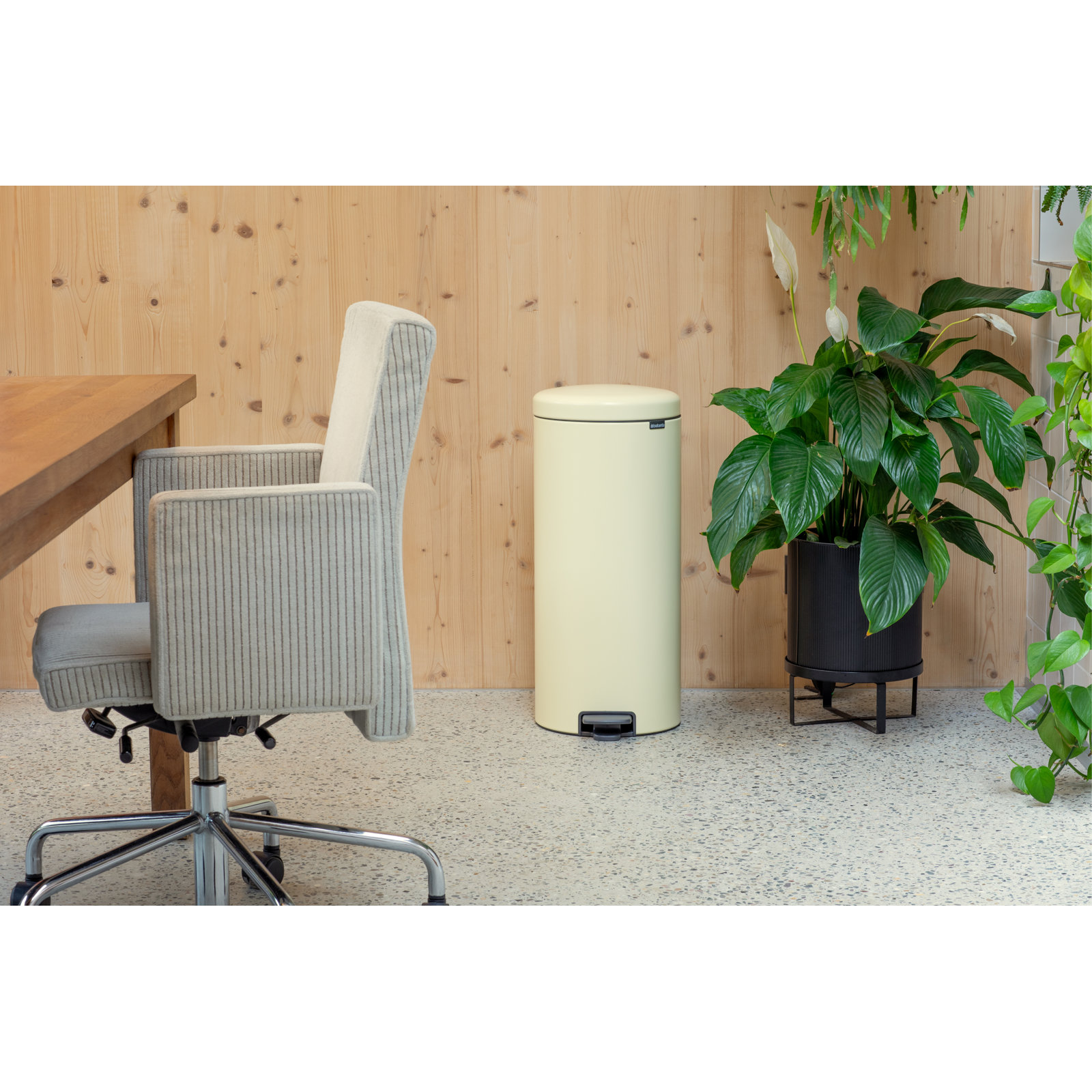Brabantia Newicon 8gal Step-On Trash Can, Mellow Yellow