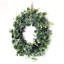 Couronne d'eucalyptus vert faite à la main en fausse pulpe de 18 po Ansuma