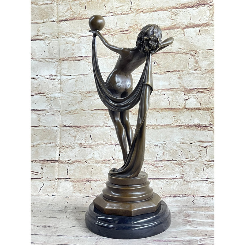 Figurines et sculptures zenen