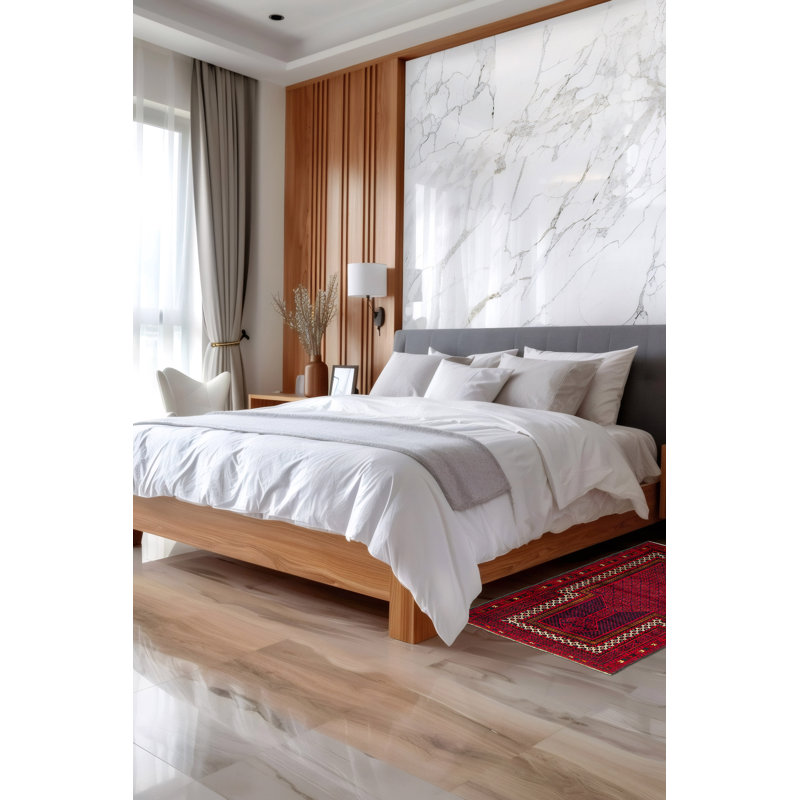 Tapis rouge Teimani 3 pi 1 po x 4 pi 11 po