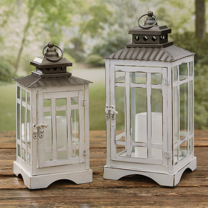 Lanterne blanche Latitude Run® - petite, H 14 po x l 6,50 po x P 6,50 po
