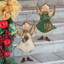 Classic Outdoor Christmas Decorations — The Green Robe