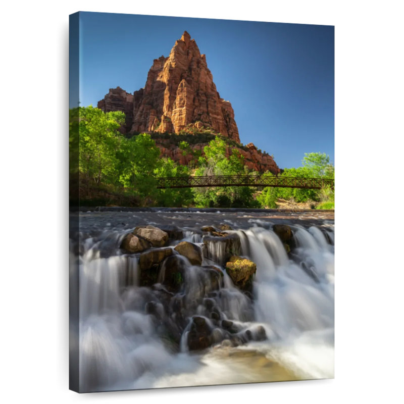 Cascade du parc national Alvord Zion, H 51 po x l 34 po