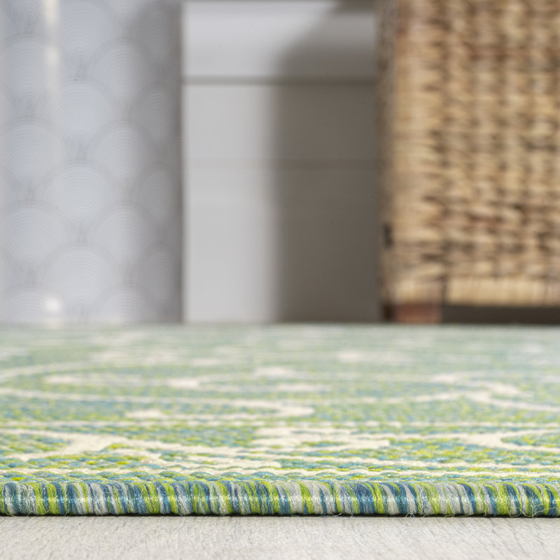 Debbe Vintage Filigree Textured Weave Green/Ivory Indoor/Outdoor Rug, Rectangle 5'3" x 7'7"