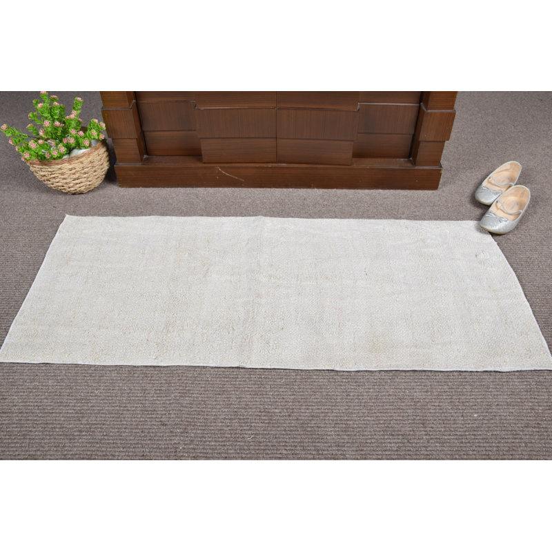 Handwoven Beige Turkish Oushak Small Hemp Kilim Rug Ideal for Entryway or Living Spaces