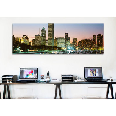 « immeubles allumés à la nuit chicago », reproduction de photo sur toile