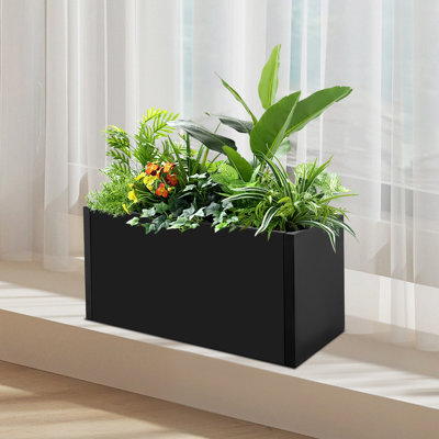 Jayah Metal Planter Box
