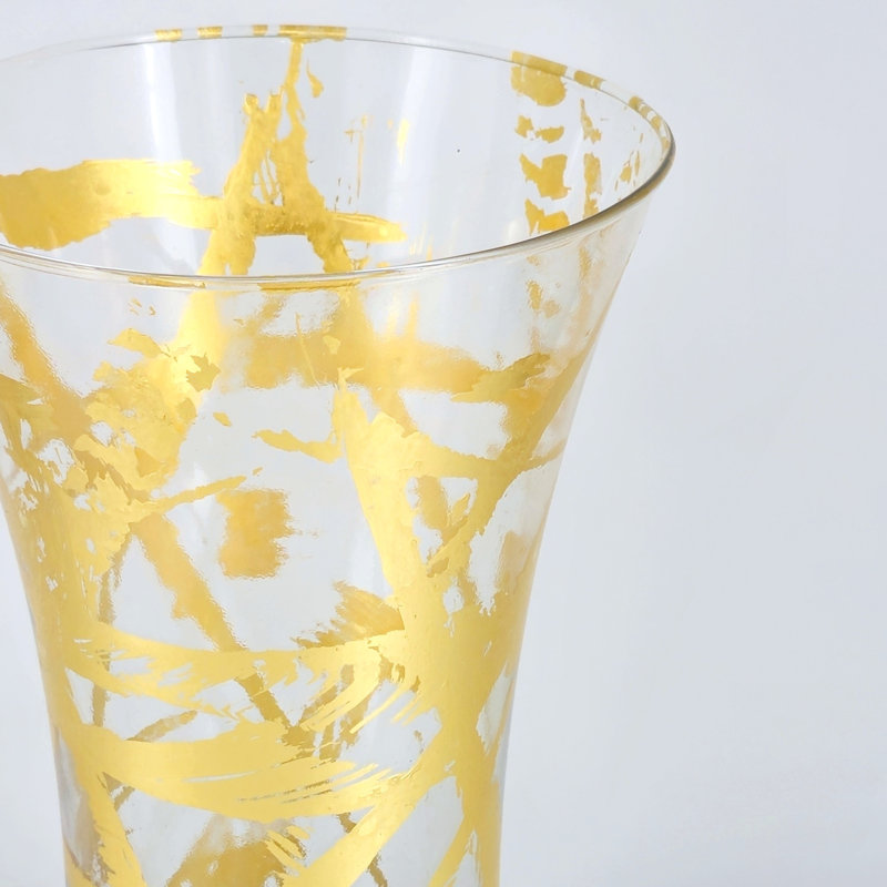 Vase en verre doré massif, Transparent / Doré, Hauteur totale - 14,75 po