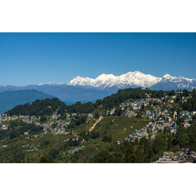 Darjeeling Town by Coopermoisse