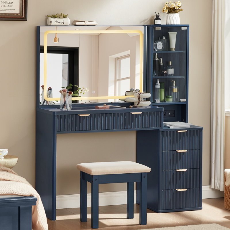 Bureau de coiffeuse avec miroir et lumières, coiffeuse de maquillage cannelée de 43,5 po avec 6 tiroirs et tablettes réglables, coiffeuse en bois avec plateau en verre et prise de courant pour la chambre à coucher