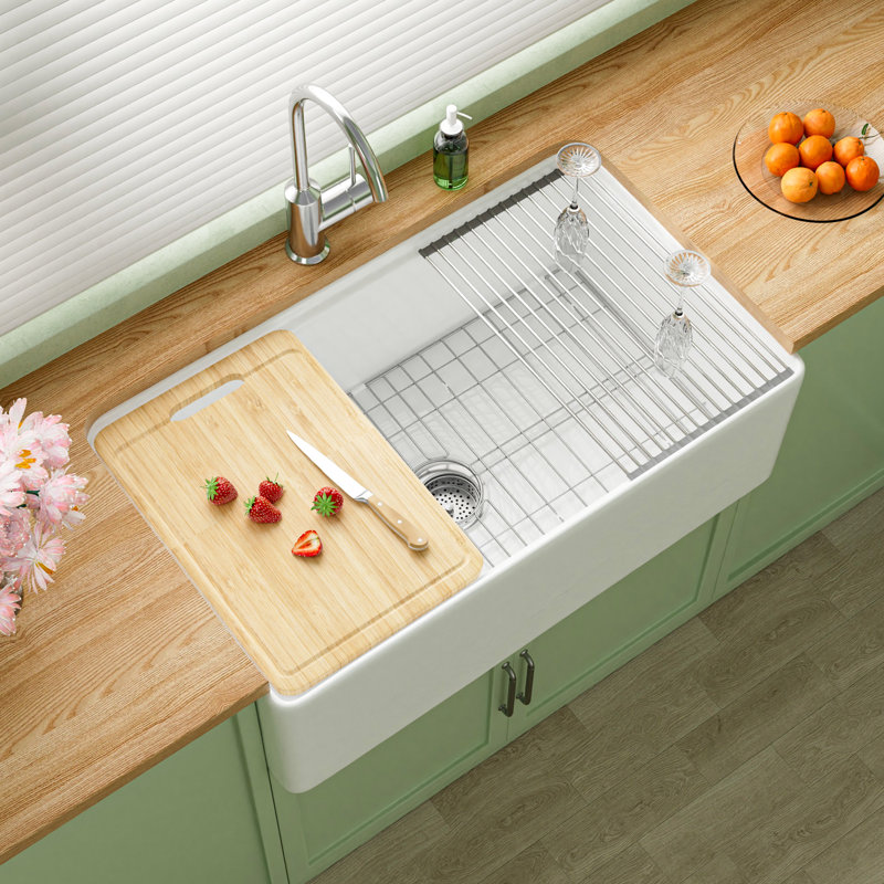 Évier de poste de travail à tablier frontal en argile réfractaire 31 po x l 18 po pour cuisine, évier de ferme blanc à simple cuve, 4 accessoires personnalisés inclus