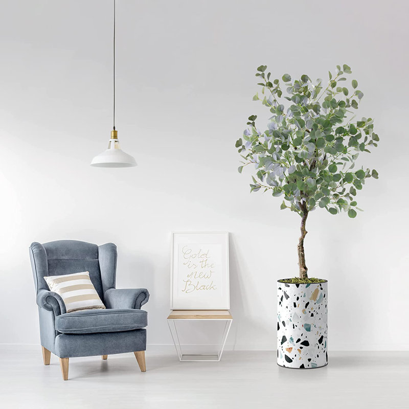 42 po Eucalyptus artificiel en pot, H 57 po x l 13 po x P 13 po