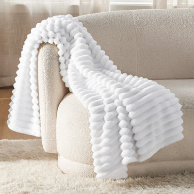 280gsm Bedsure Christmas Blanket with Striped Cute Plush Throw GentleSoft™️90% Flannel Fuzzy Warm Home Decor Winter Gift  
