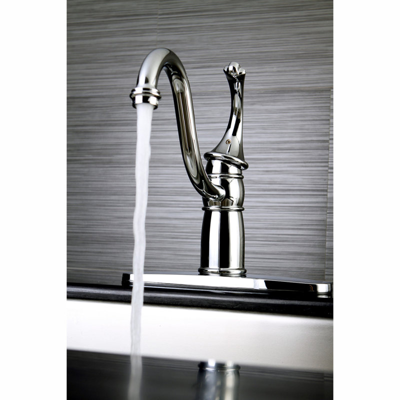 Robinet de cuisine à poignée simple Kingston Brass, Chrome poli, Non inclus