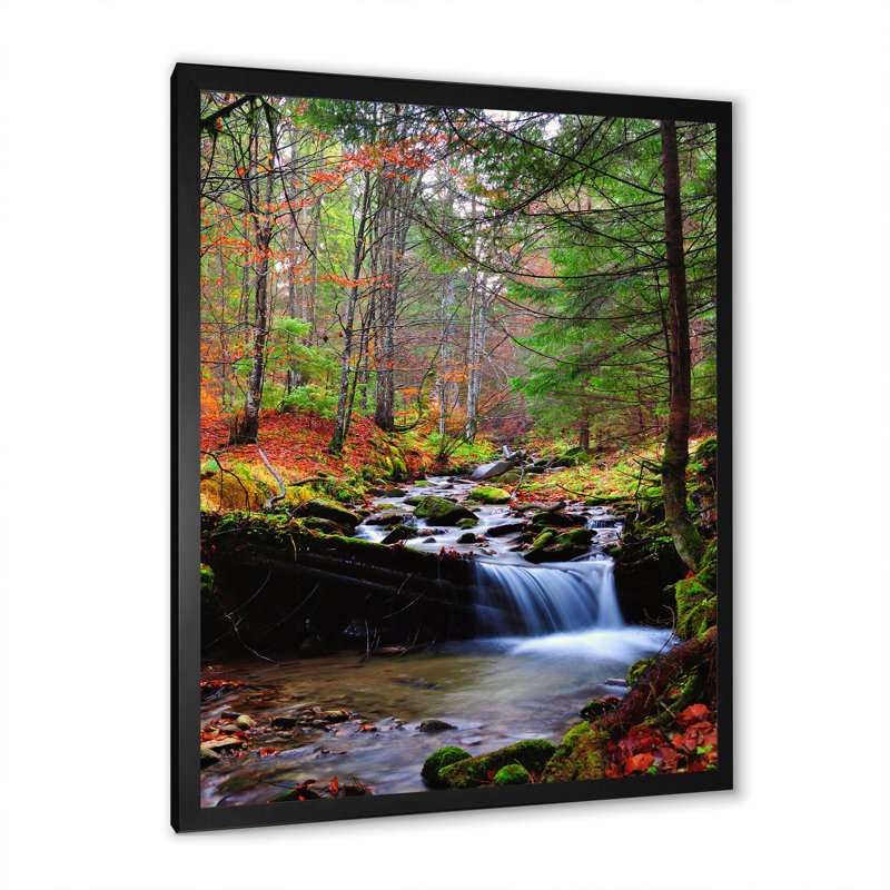 «Beautiful Autumn Forest Waterfall II», œuvre d'art traditionnelle sur toile, H 12 po x l 8 po x P 1 po