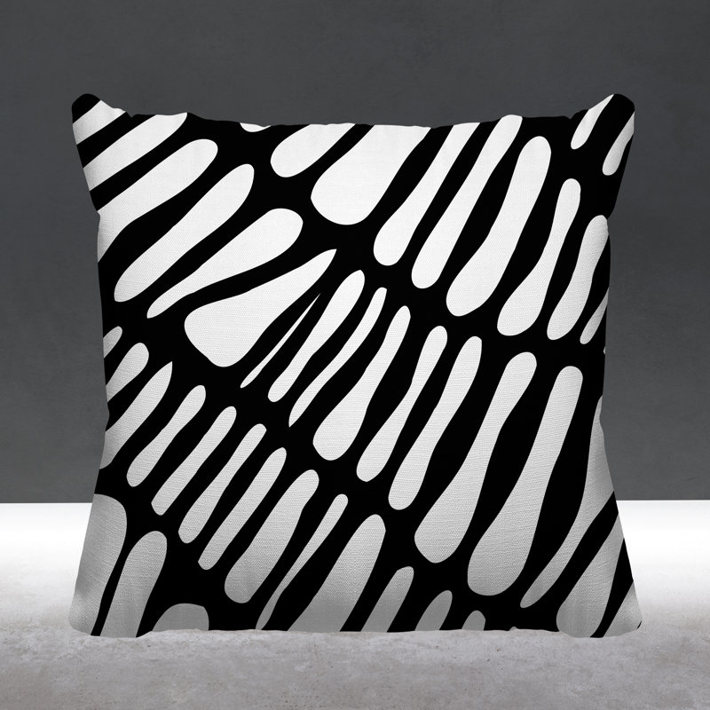 Coussin décoratif intérieur / extérieur Chase Tribal Abstract, L 15 po x H 15 po, Noir