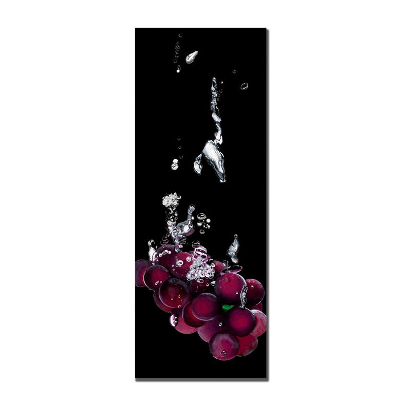 « raisins splash » par roderick stevens, reproduction de photo sur toile tendue