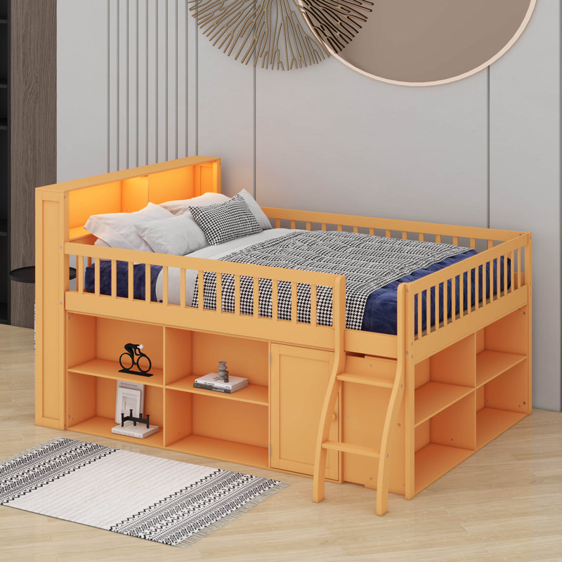 Lit mezzanine bas avec tête de lit à DEL et tablettes de rangement, lits de maison de jeu avec espace de jeu sous le lit