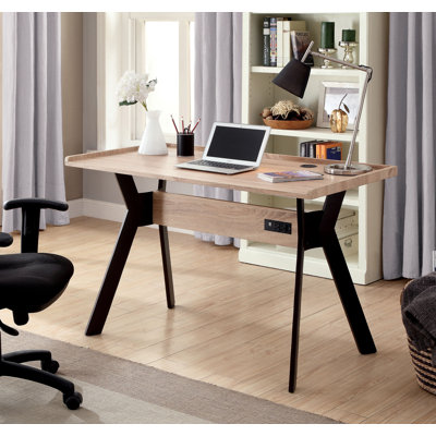 Bureau Mechra avec prises intégrées