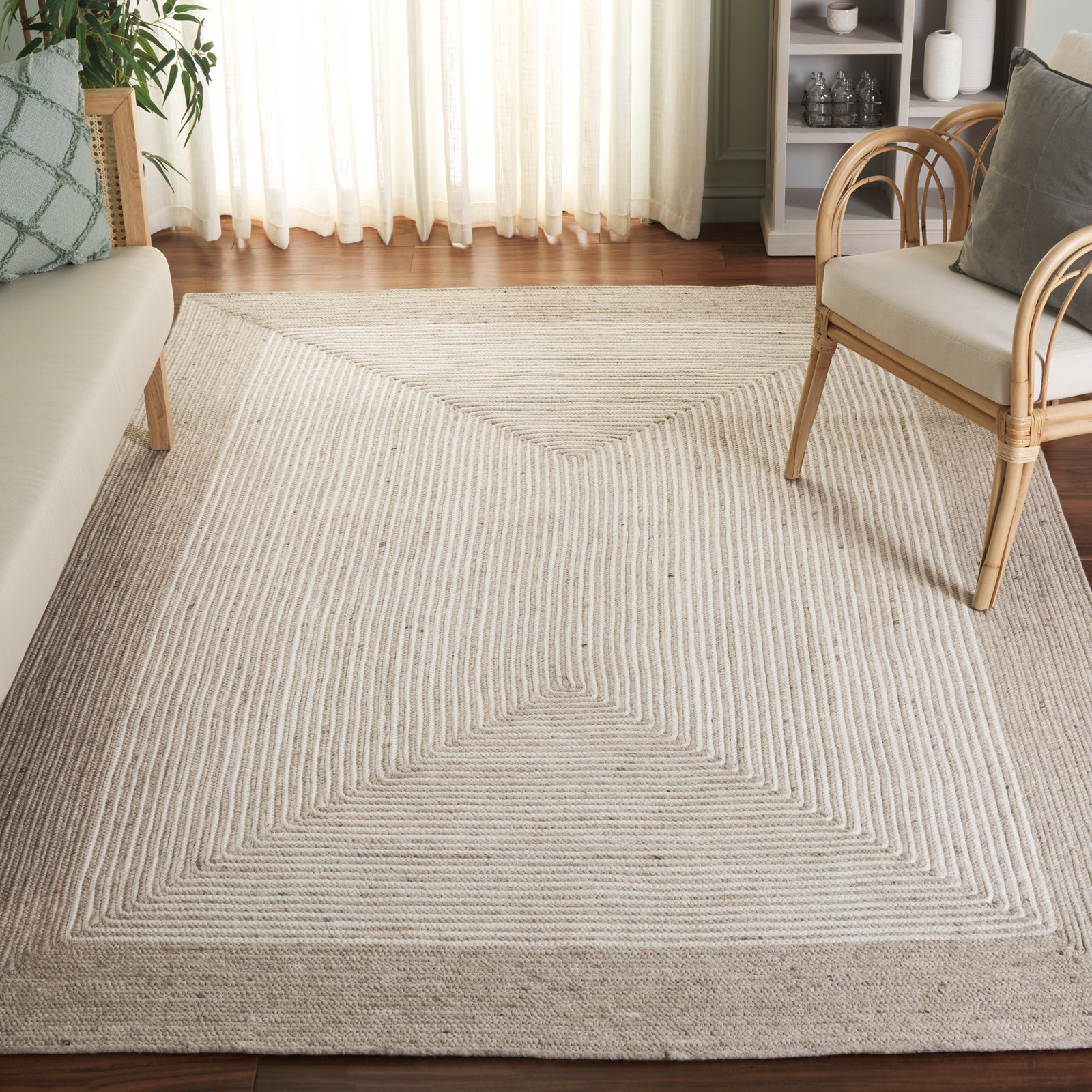 Aria Beige Ivory Hand-Woven Geometric Wool Rug, Rectangle 8' x 10'