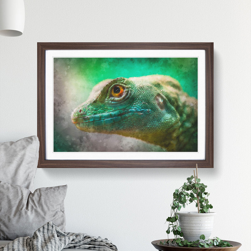 Green Lizard - Picture Frame Graphic Art Print, Walnut Framed, 24cm H x 33cm W x 2cm D