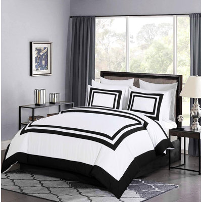 7-Piece Hotel Style Bed in a Bag Comforter Set with Sheets