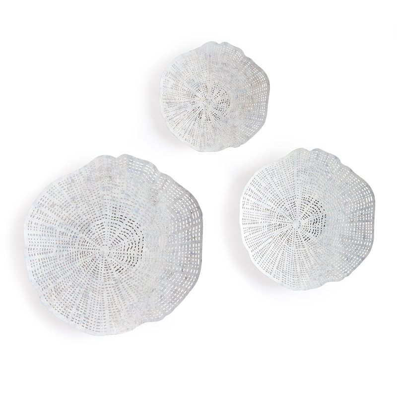 Hwan Metal Wall Decor
